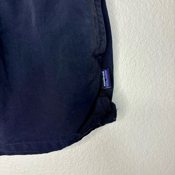 Patagonia Black Elastic Waist Shorts Size Medium - Picture 3 of 6